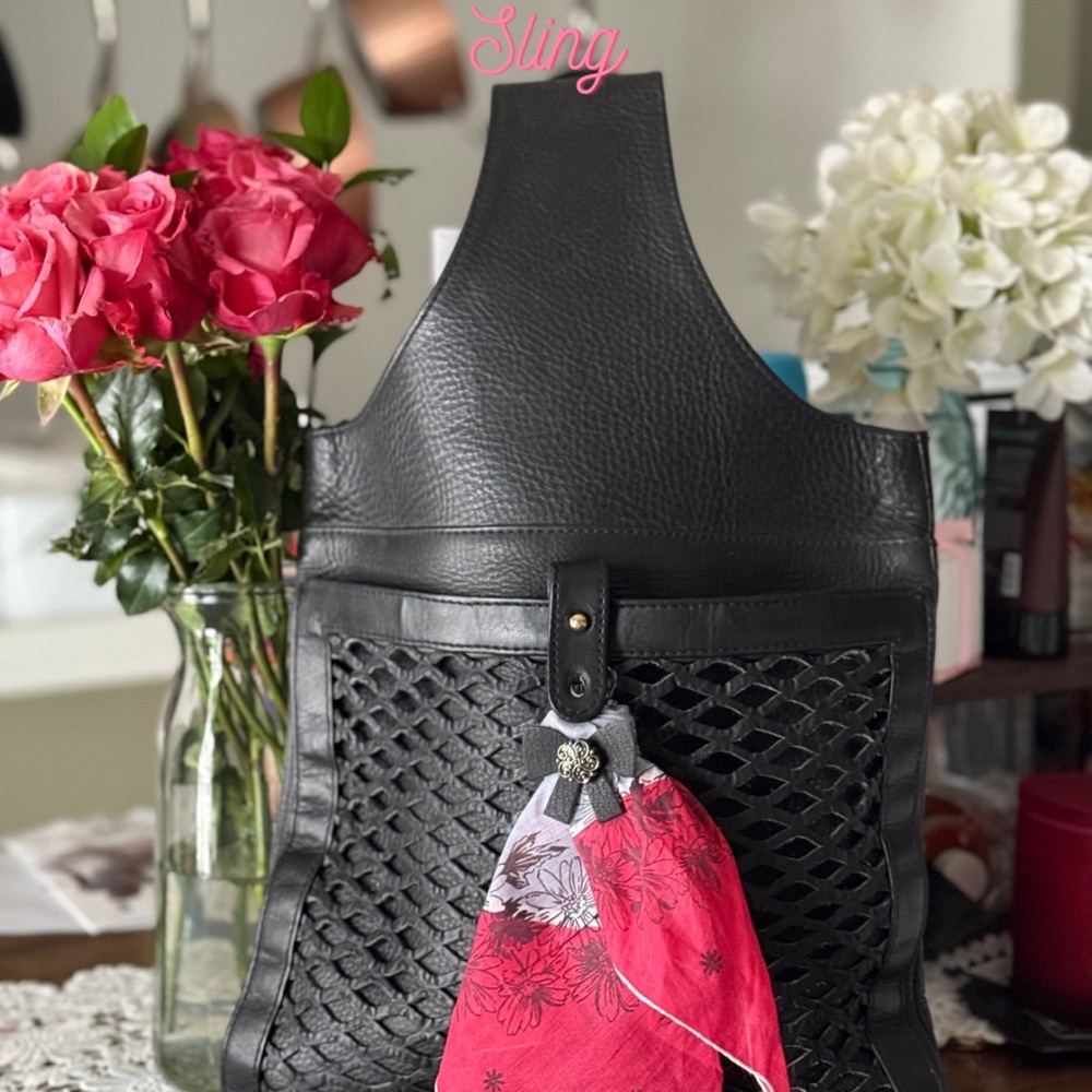 Bonnie Cashin for Meyers Sling with leather Lattice Pocket and Kisslock